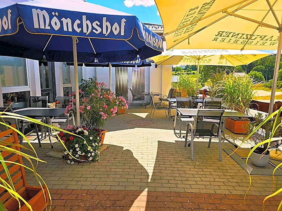 'Schlabecks - Fränkischer Hof' - - - Garni-Hotel-Pegnitz