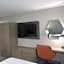 Holiday Inn Express Hotel & Suites Brattleboro By IHG