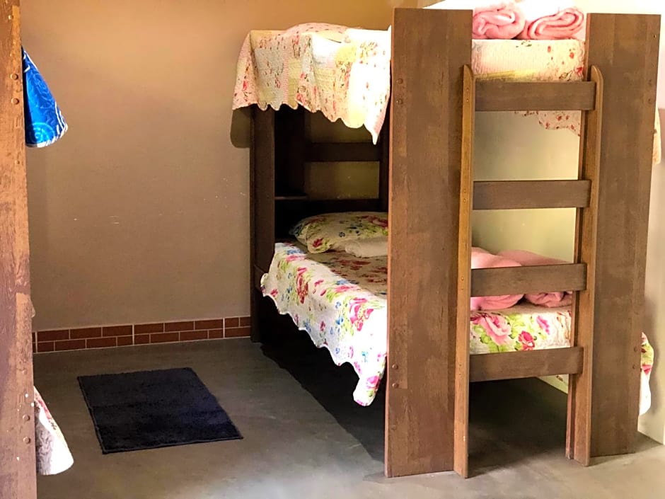 Pousada Camping e Restaurante Vila dos Arcanjos