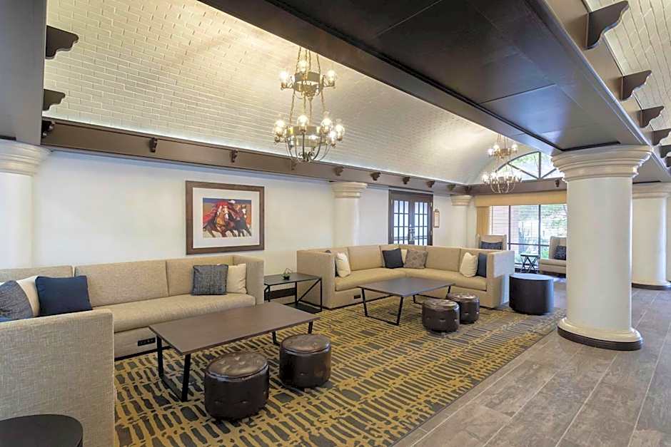 Embassy Suites By Hilton Hotel Tulsa-I-44