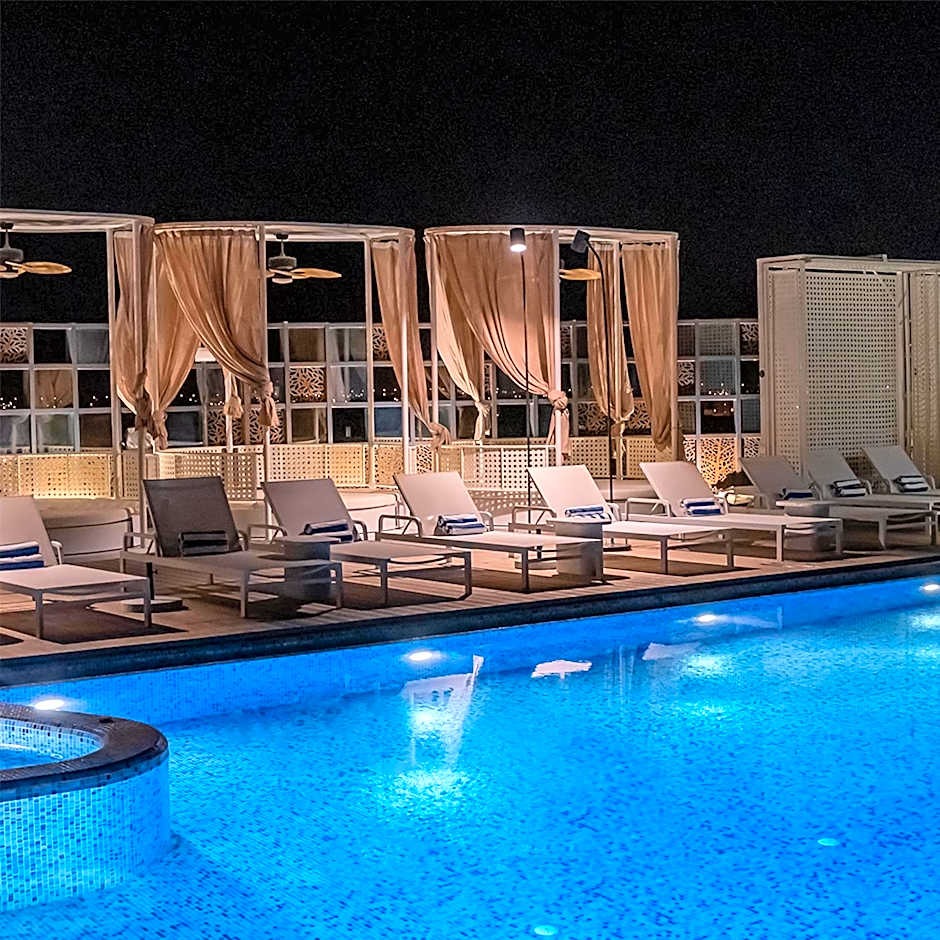 The House Hotel Al Khiran