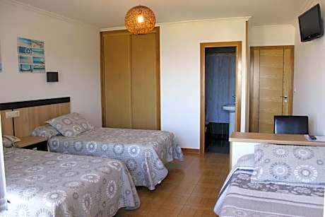 Standard Triple Room with Sea View