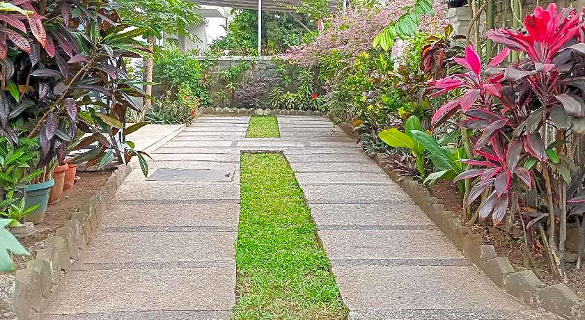 Cozy Homestay Syariah Mitra RedDoorz Bandung