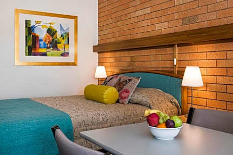 Ningana Motel