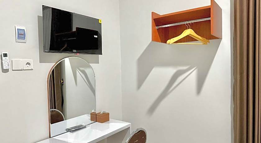 Urbanview Syariah near Stadion Manahan Solo