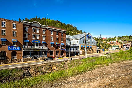 Grand Z Hotel Casino by Red Lion Hotels