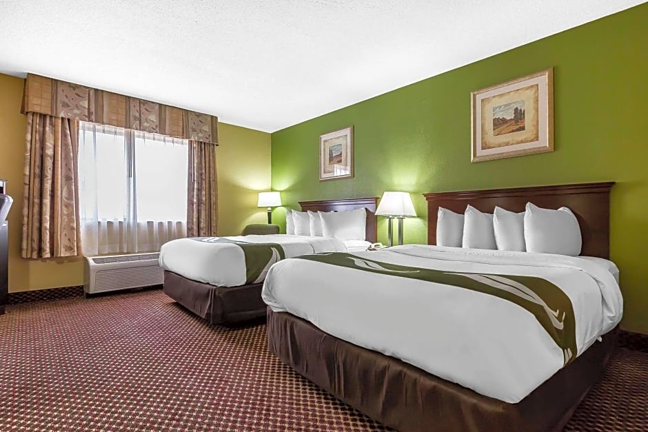 Quality Inn & Suites Bloomington University Area