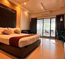 The New Marrion Hotel