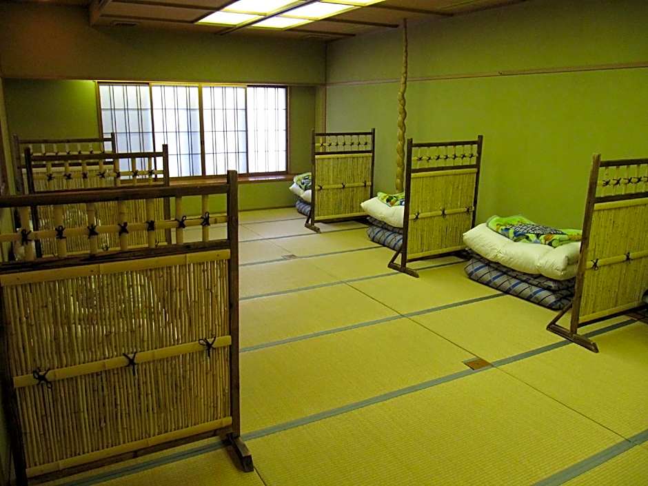 Dyeing and Hostel Nakashimaya - Female only