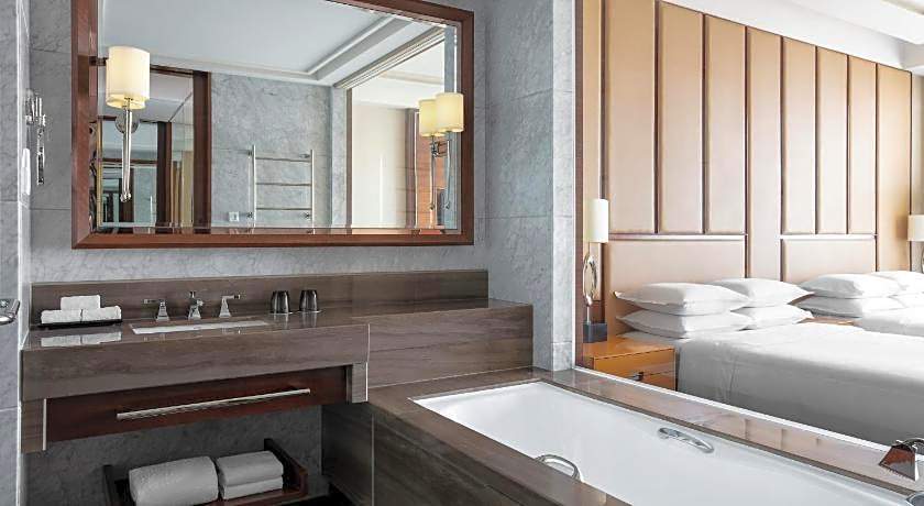 Sheraton Qingdao Jiaozhou Hotel