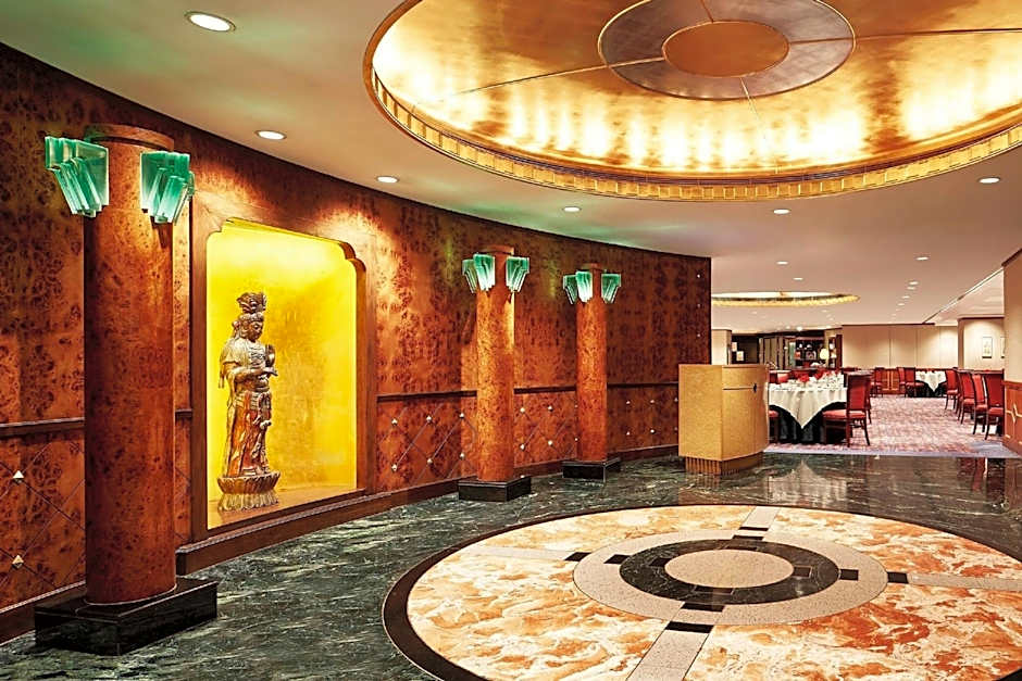Sheraton Hong Kong Hotel & Towers