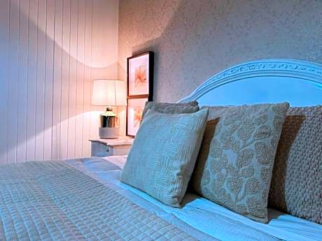 Double Room with Pool View
