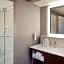 Hampton Inn By Hilton And Suites Atlanta Airport