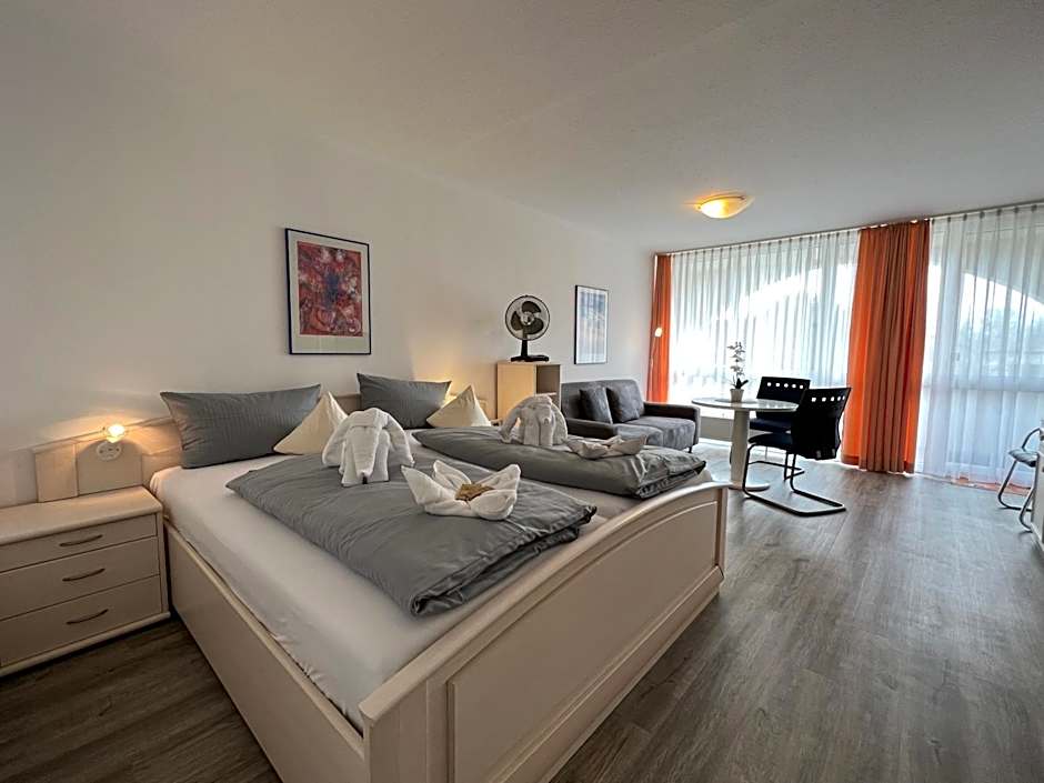 Schloss Kirchham Appartement - & Wellnessanlage