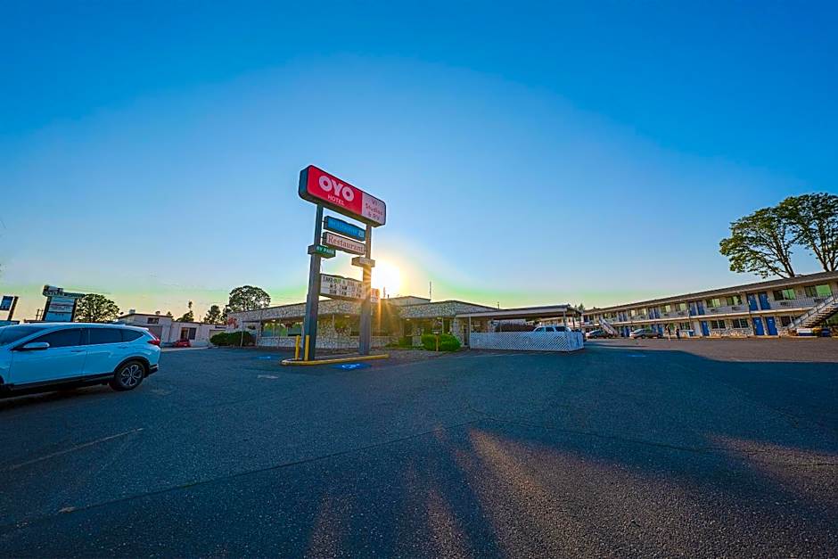 OYO Hotel St Helens OR