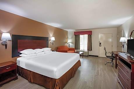 King Room with Walk-in Shower - Non Smoking