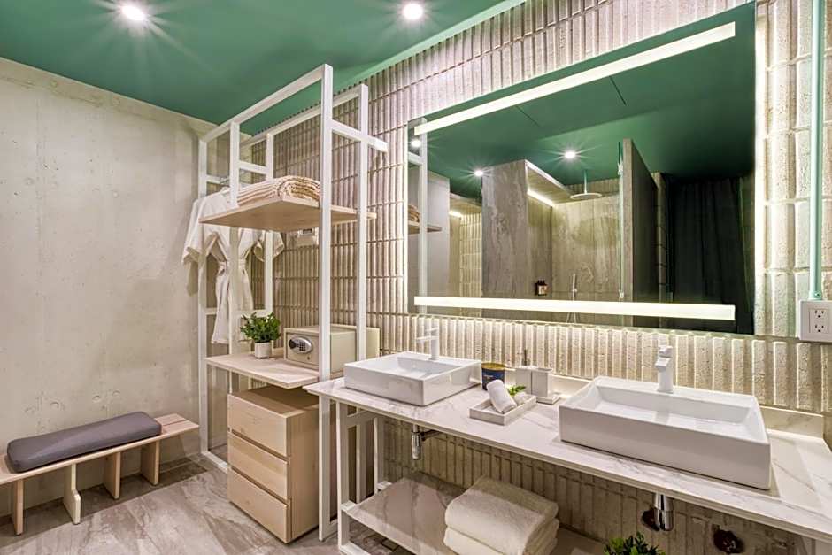UTOPIC Polanco by ULIV