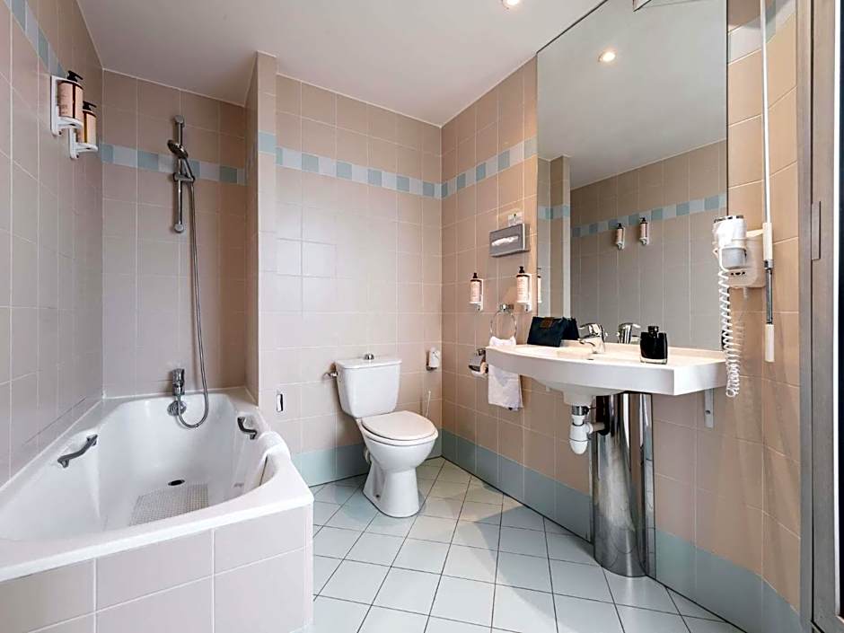 Hotel Mercure Paris Ouest Saint-Germain