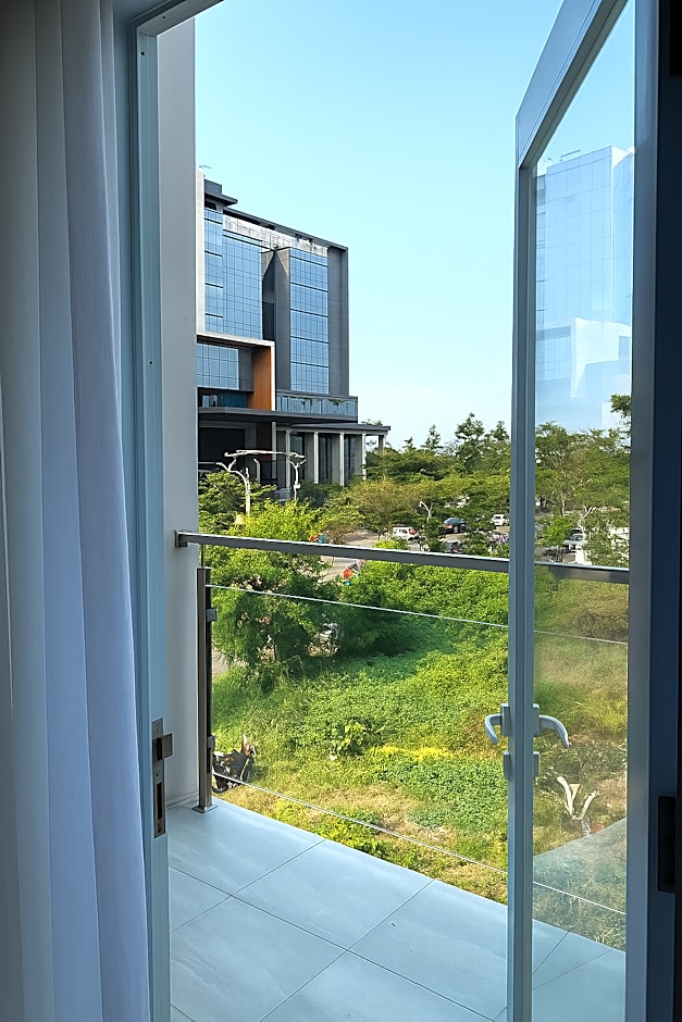 MaxOneHotels.com @ Kota Harapan Indah Bekasi