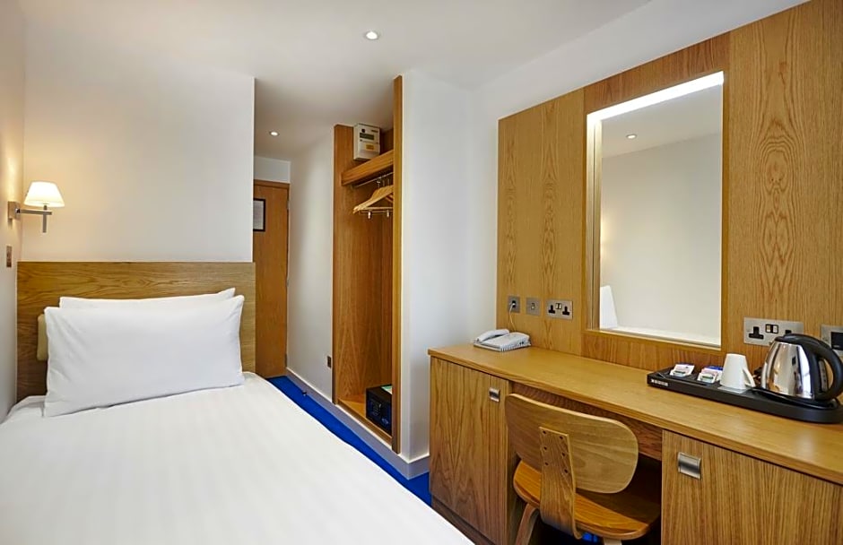 Central Park Hotel