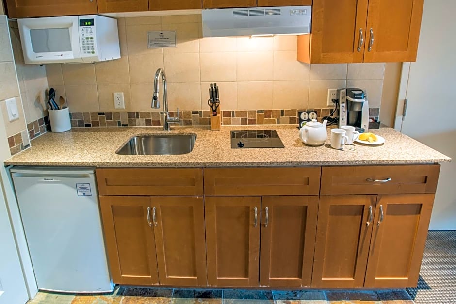 Pemberton Valley Lodge