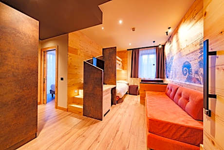 Family Room with Mountain View