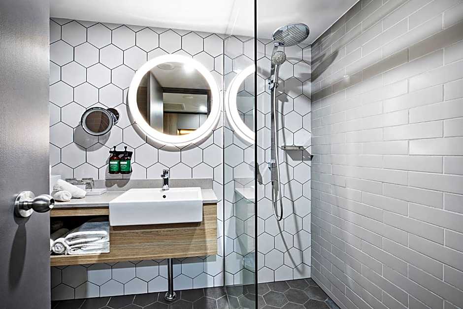 Crowne Plaza Alice Springs Lasseters By IHG
