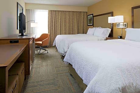 2 Queen Beds Nonsmoking