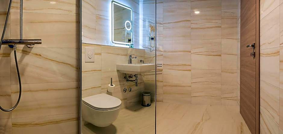 Priska Med Luxury Rooms