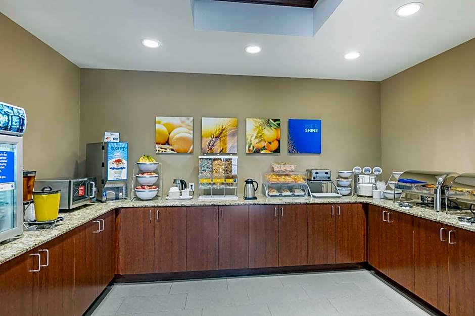 Comfort Inn & Suites Edgewood