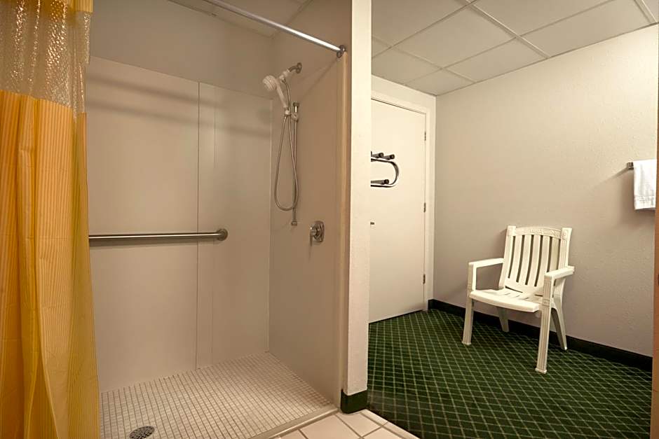 Days Inn by Wyndham Alma