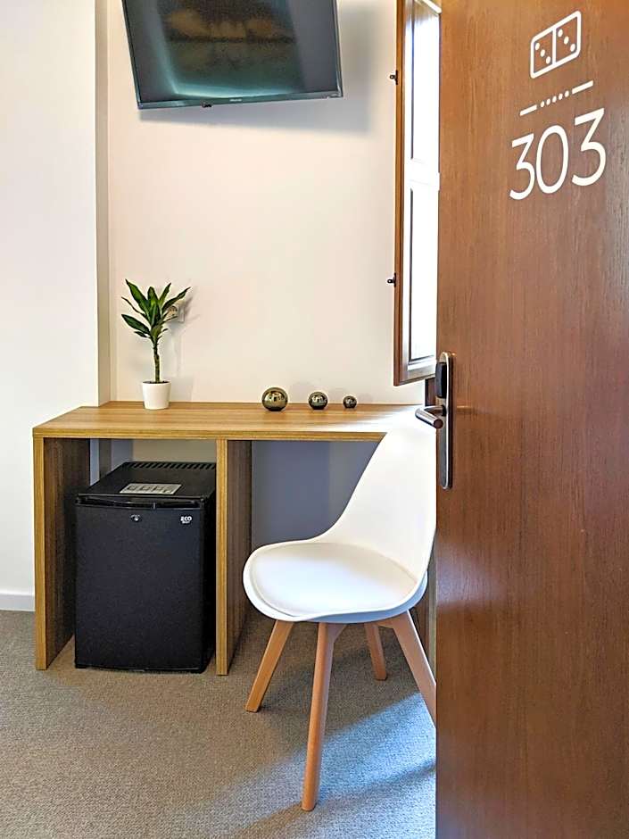 Original Domino House