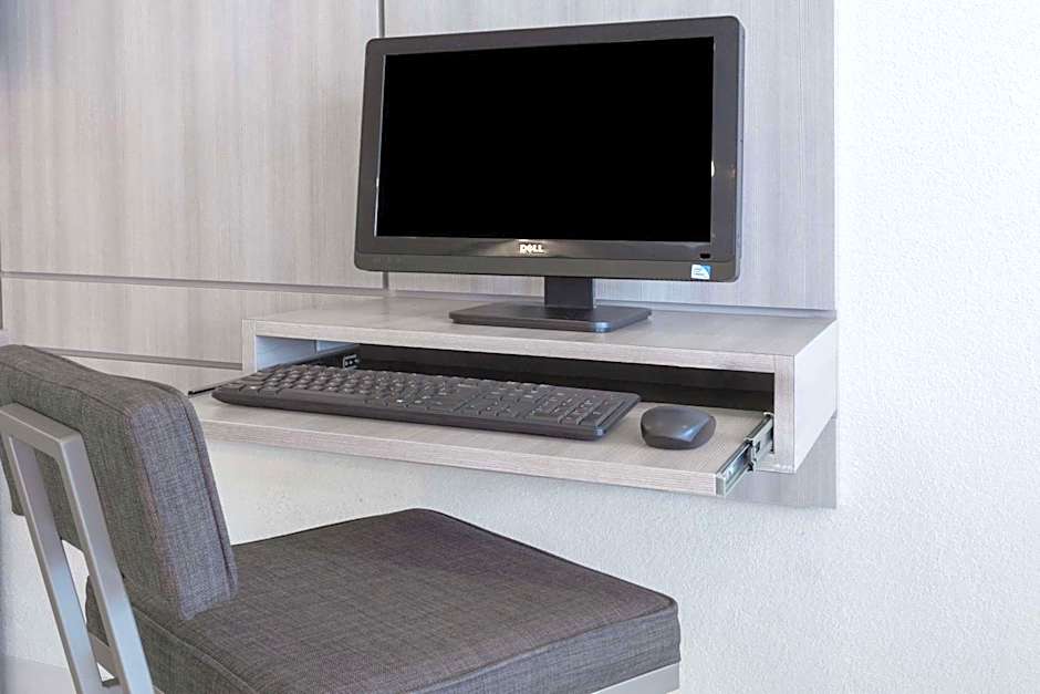 Microtel Inn & Suites By Wyndham Modesto Ceres