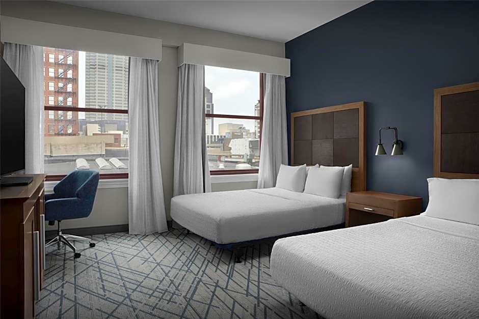 Hampton Inn By Hilton Indianapolis Downtown Across from Circle Centre