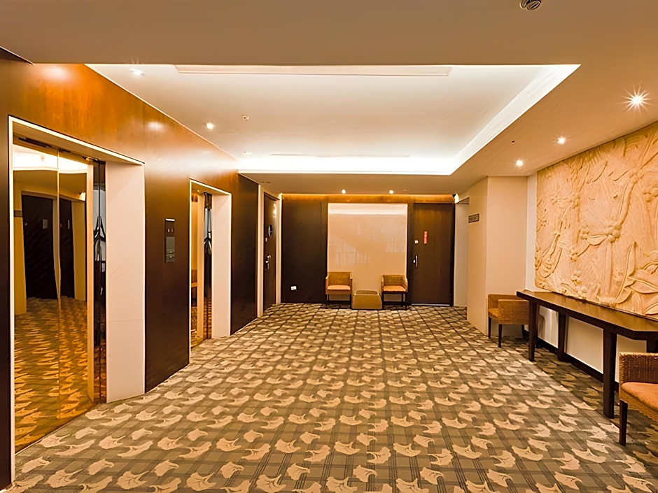 The Loft Seaside Suite