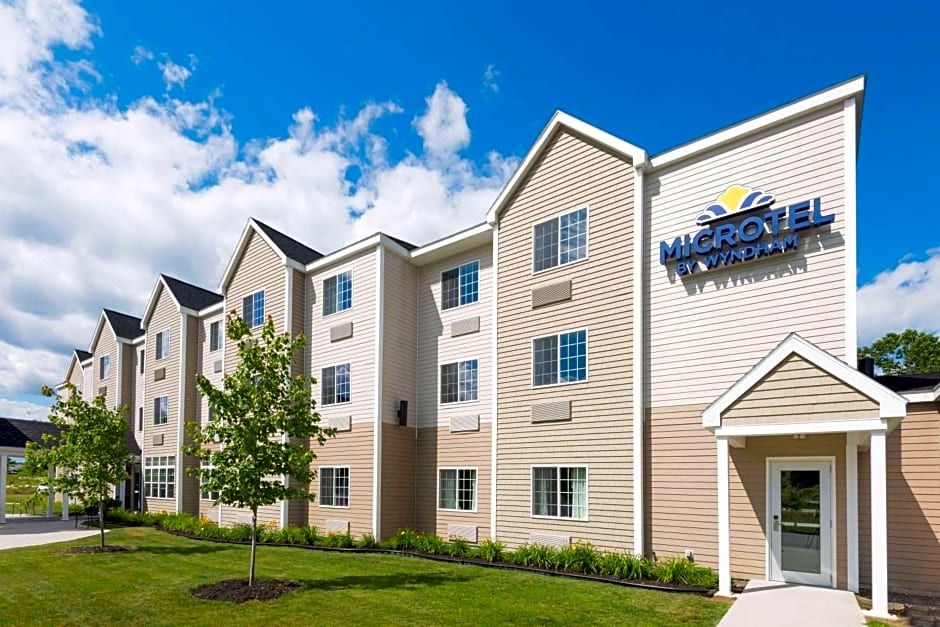 Microtel Inn & Suites Windham