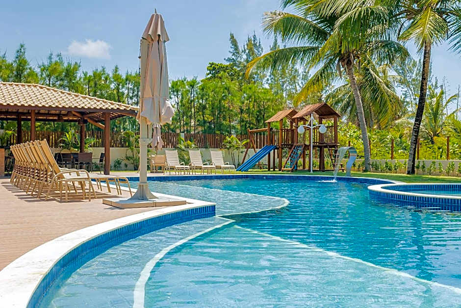 IT84 Wonderful 4-Suite Apartment, Right on the Beach - Itacimirim