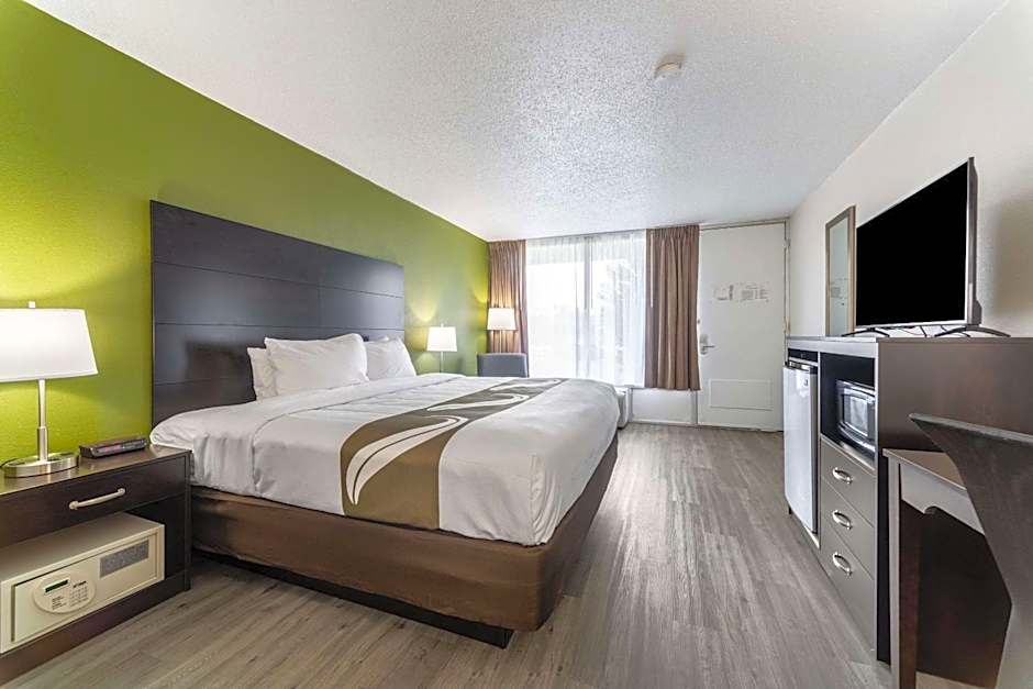 Quality Inn & Suites Vandalia near I-70 and Hwy 51