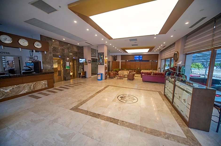 Grand Itimat Hotel