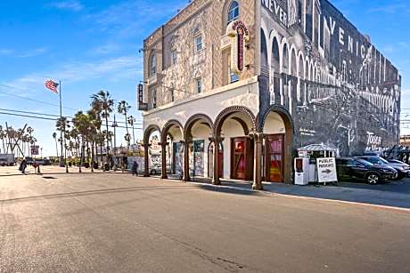 Samesun Venice Beach