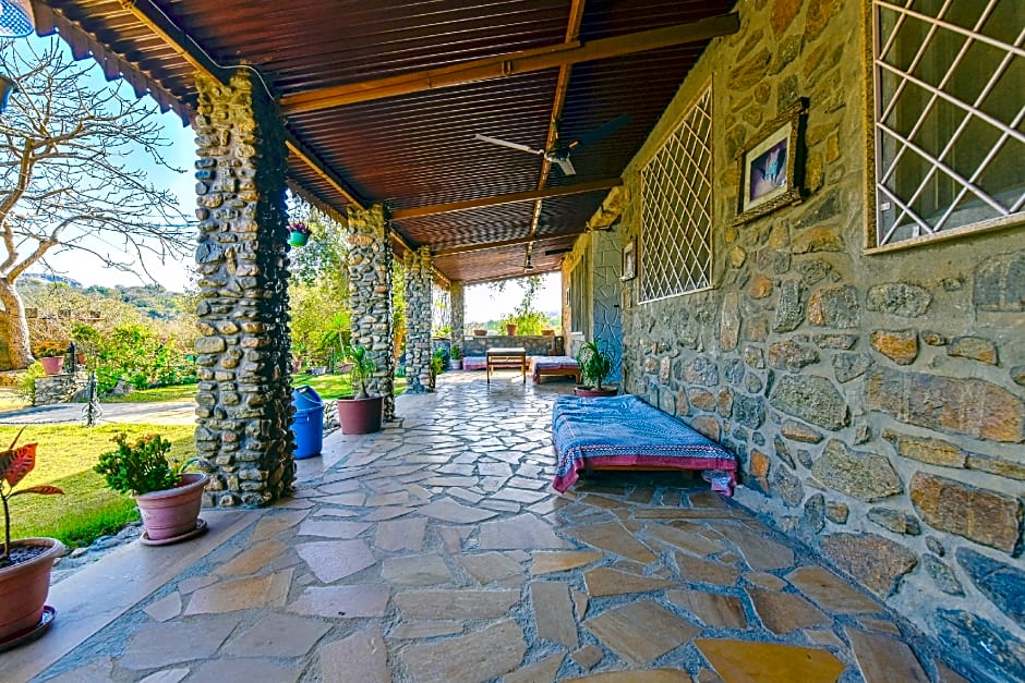 Hotel Castle Rock Mount Abu by SAH