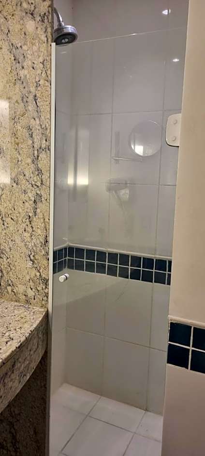 Flat moderno aconchegante mobiliado e com sacada Ibirapuera