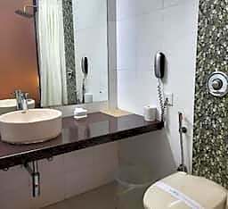 The New Marrion Hotel