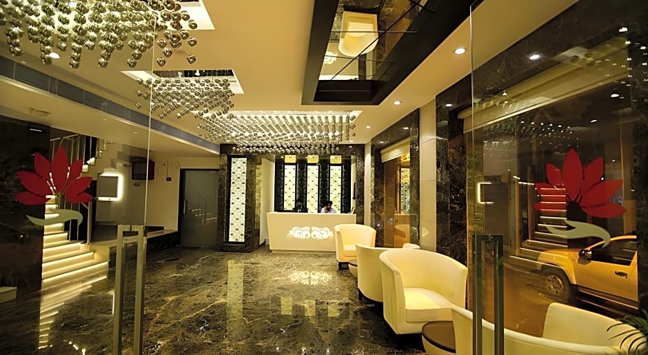 The Prime Balaji Deluxe @ New Delhi Railway Station Hotel