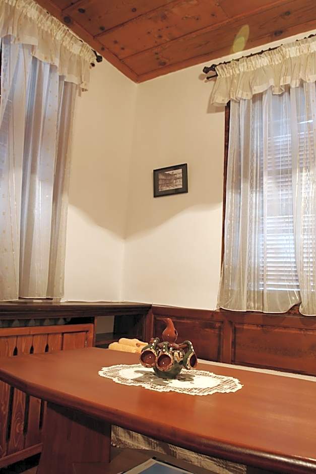 Family Hotel Dinchova kushta