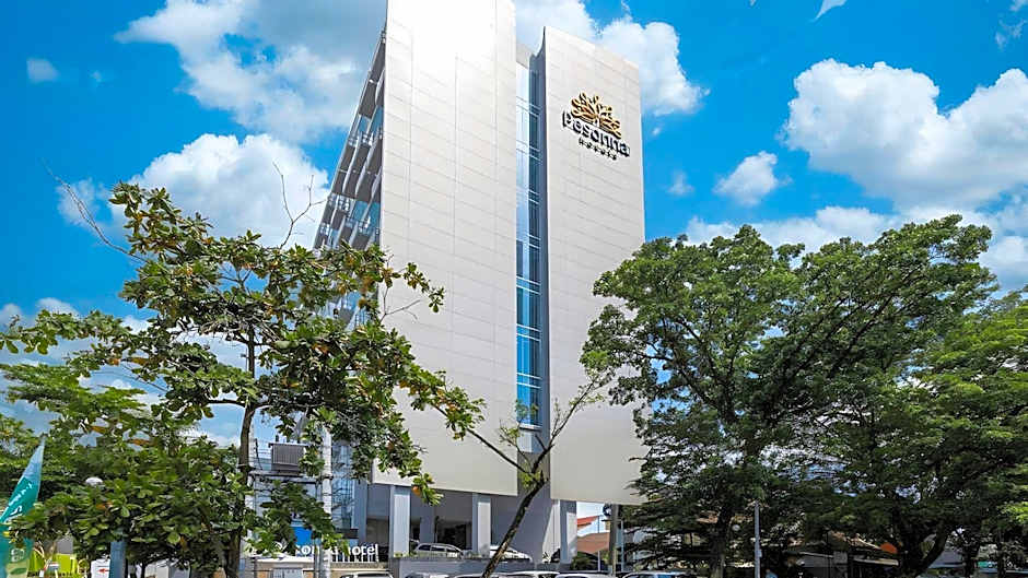KHAS Makassar Hotel