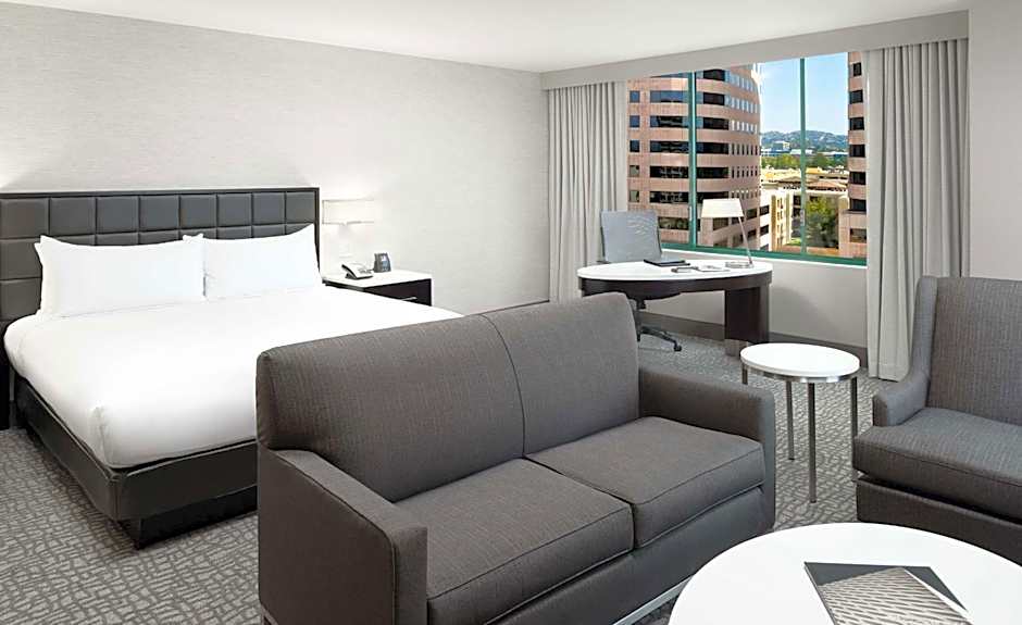 Hilton Woodland Hills/Los Angeles