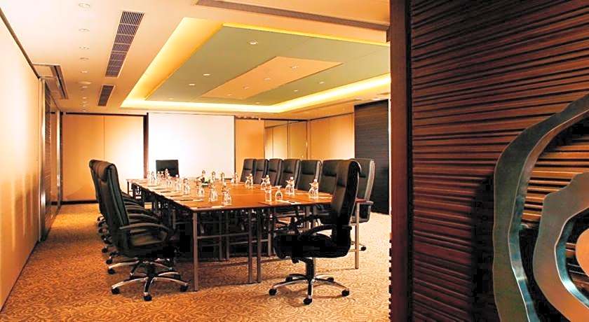 Regal Oriental Hotel