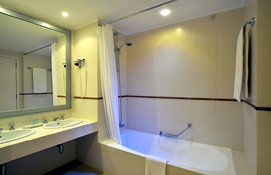 Pestana Delfim Beach & Golf Hotel