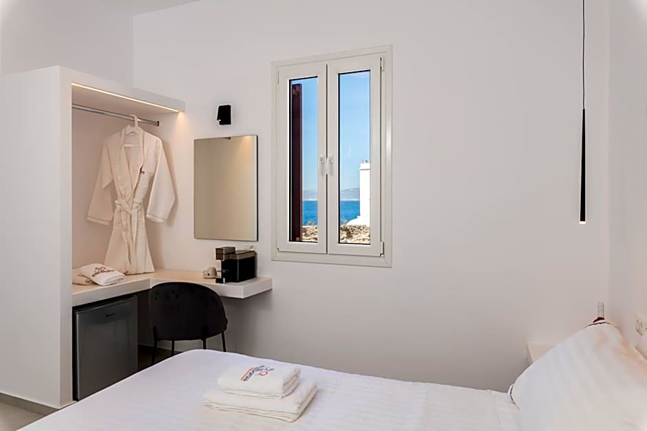 Sunset Paraportiani Rooms